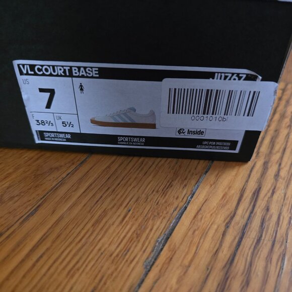 Adidas court base - Picture 3 of 3